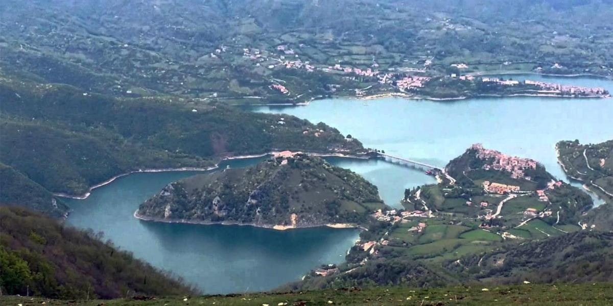 Turano Resort Colle di Tora Eksteriør bilde